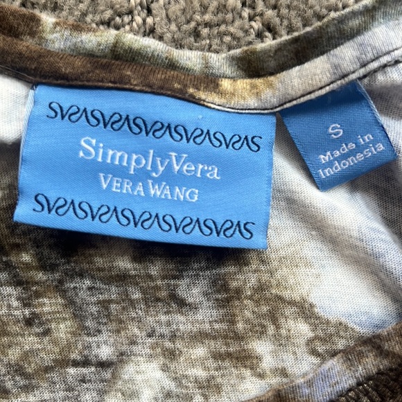 Simply Vera Wang top with jewels size Small - Picture 2 of 2